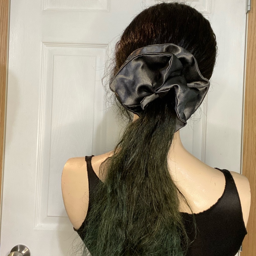 Handmade women grey satin oversized scrunches. NWT. Condition. - Picture 6 of 6